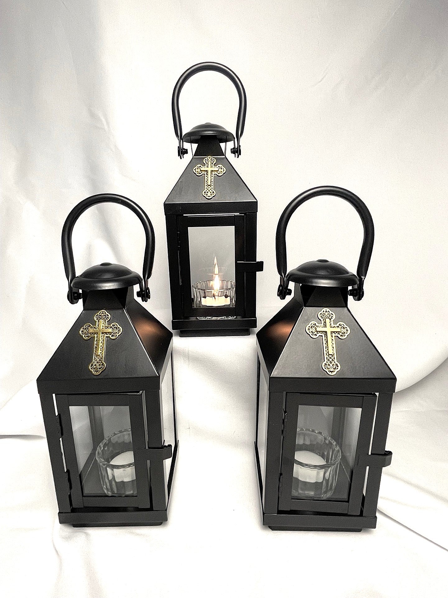 Bringing the 'Holy Flame' home - Easter Lantern - Anastasi (Large)
