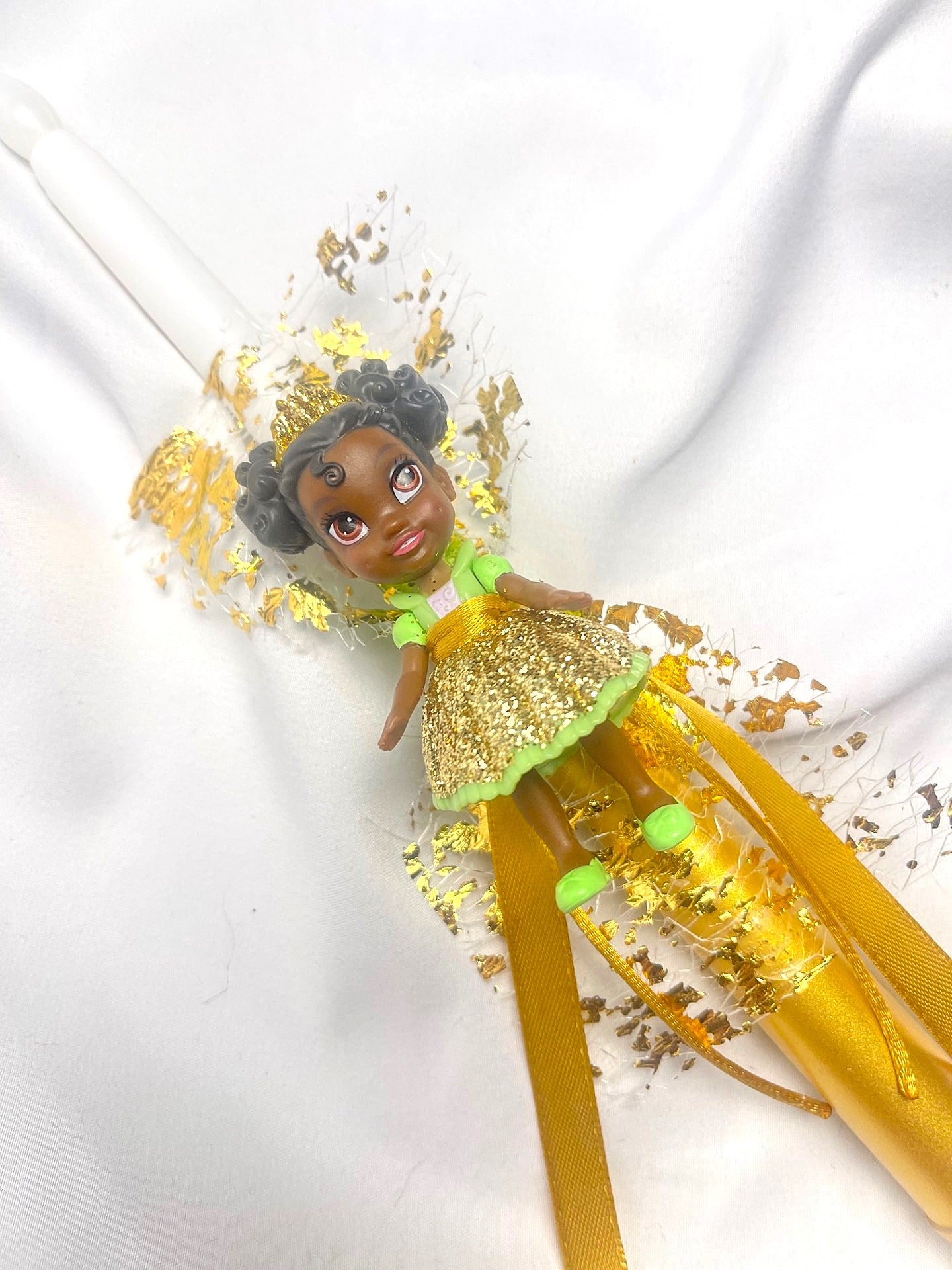 Flameless Easter Candle- Tiana 'The Princess and the Frog' Lambatha / Palm Sunday 28 cm (SMALL)