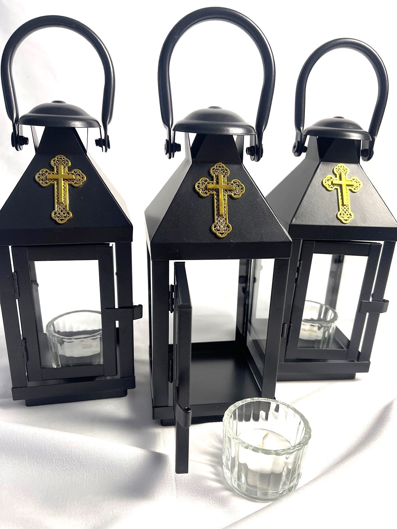 Bringing the 'Holy Flame' home - Easter Lantern - Anastasi (Large)