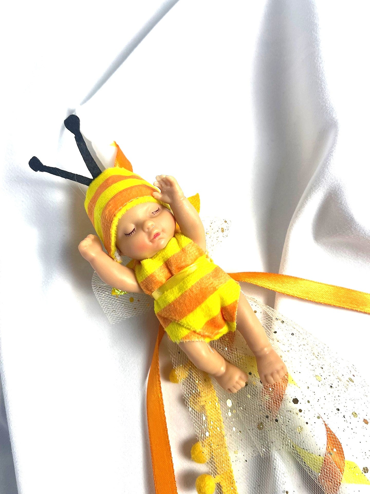 Flameless Battery Easter Candle - Baby Figurines - Lambatha / Palm Sunday 28cm (SMALL)